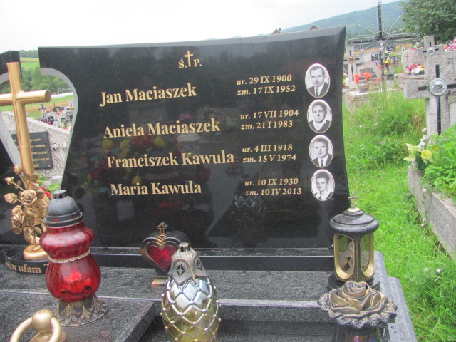 Grób Jan Maciaszek