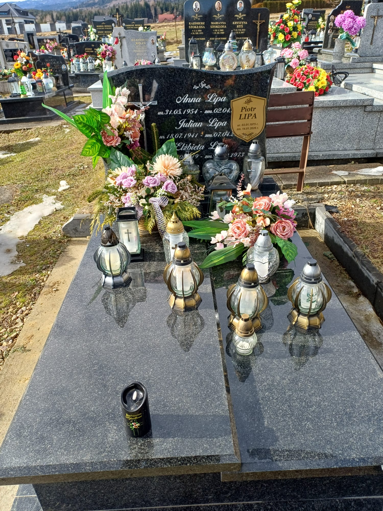 Grób Piotr Lipa