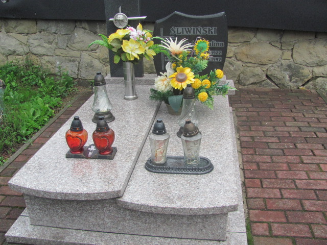 Grób Andrzej Adamiec